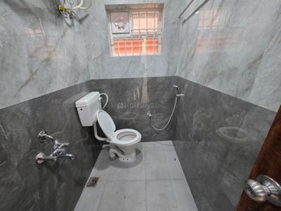 Bathroom Image of 950 Sq.ft 2 BHK Builder Floor for rent in JP Nagar Bengaluru for Rs. 25500