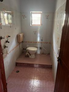 Bathroom Image of 1200 Sq.ft 2 BHK Independent House for rent in New Forest Colony Hazaribagh for Rs. 11000