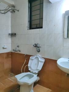 Common Bathroom Image of 950 Sq.ft 2 BHK Apartment / Flat for sale in Tiara Ltd., Hiranandani Estate Thane for Rs. 18000000