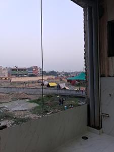 Bedroom One Image of 1650 Sq.ft 3.5 BHK Apartment / Flat for sale in DM Infra, Sector 104 Noida for Rs. 6900000
