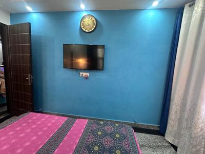 Bedroom Image of 1400 Sq.ft 3 BHK Apartment / Flat for rent in Razapur Khurd New Delhi for Rs. 16000