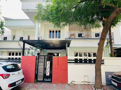Image of 3945 Sq.ft 4 BHK Independent House for sale in Thaltej, Ahmedabad for Rs. 57500000