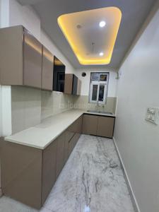 Kitchen Image of 850 Sq.ft 2 BHK Builder Floor for sale in Paschim Vihar New Delhi for Rs. 14000000