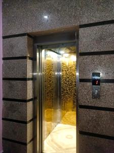 Lift Image of 1080 Sq.ft 3 BHK Apartment / Flat for sale in Shadipur New Delhi for Rs. 15000000