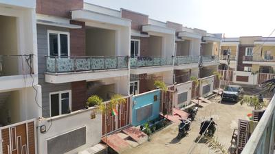 Bedroom Image of 1700 Sq.ft 4 BHK Duplex for sale in Natkur Lucknow for Rs. 5500000