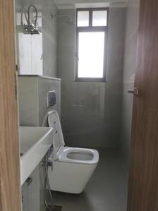 Bedroom Three Image of 950 Sq.ft 2.5 BHK Apartment / Flat for rent in Savvy Merushikhar, Andheri East Mumbai for Rs. 95000