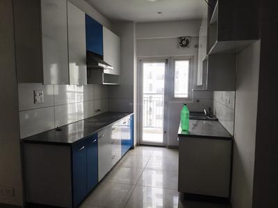 Kitchen Image of 1020 Sq.ft 2 BHK Apartment / Flat for rent in Gulshan Botnia, Sector 144 Noida for Rs. 33000