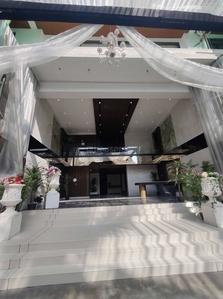 Balcony Image of 1488 Sq.ft 3 BHK Apartment / Flat for sale in Juhu Mumbai for Rs. 70000000