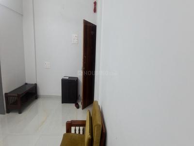 Living Room Image of 580 Sq.ft 1 BHK Apartment / Flat for rent in Kohinoor Tower, Dadar West Mumbai for Rs. 65000