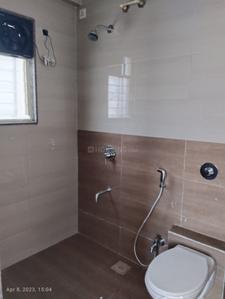 Bathroom Image of 750 Sq.ft 2 BHK Apartment / Flat for rent in Guardian Eastern Meadows, Upper Kharadi Pune for Rs. 30000