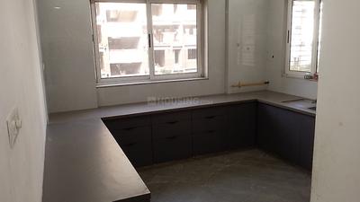 Kitchen Image of 4800 Sq.ft 4 BHK Apartment / Flat for rent in Bharthana Surat for Rs. 135000