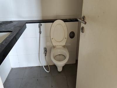 Bathroom Image of 1350 Sq.ft 3 BHK Apartment / Flat for sale in Godrej Infinity, Mundhwa Pune for Rs. 20000000