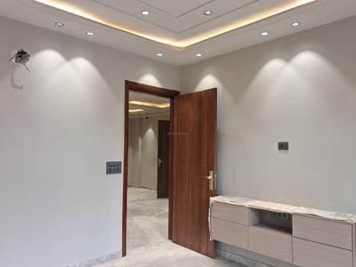 Bedroom Image of 1980 Sq.ft 3 BHK Builder Floor for sale in Mansarover Garden New Delhi for Rs. 38000000