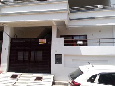 Image of 1250 Sq.ft 2 BHK Builder Floor for rent in Krishna Nagar, Lucknow for Rs. 10000
