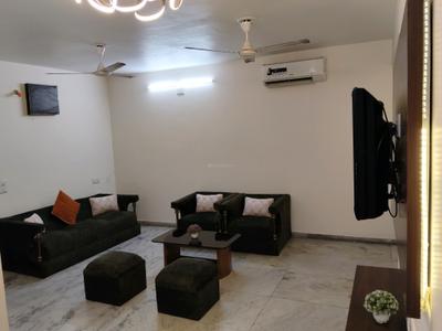 Living Room Image of 1200 Sq.ft 2 BHK Apartment / Flat for rent in Bodakdev Ahmedabad for Rs. 40000