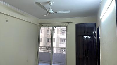 Bedroom Image of 1360 Sq.ft 3 BHK Apartment / Flat for rent in MR Delhi 99, Bhopura Ghaziabad for Rs. 18000