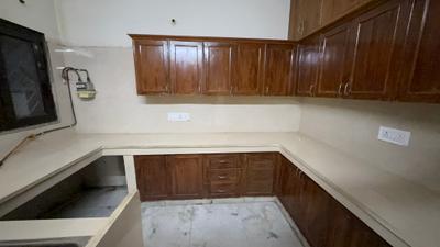 Kitchen Image of 1550 Sq.ft 3 BHK Apartment / Flat for rent in Surya Nagar Ghaziabad for Rs. 34000