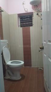 Bathroom Image of 800 Sq.ft 1 BHK Builder Floor for rent in Adugodi Bengaluru for Rs. 27000