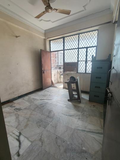 Ratan Lal Nagar Main Image 1