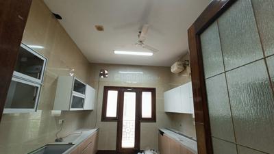 Image of 7200 Sq.ft 4 BHK Builder Floor for rent in Vivek Home Vivek Homes 5, Panchsheel Park, New Delhi for Rs. 450000