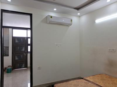 Bedroom Image of 681 Sq.ft 2 BHK Builder Floor for rent in Patel Nagar New Delhi for Rs. 22000