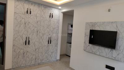 1 RK Independent Builder Floor