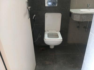 Common Bathroom Image of 1750 Sq.ft 3 BHK Apartment / Flat for sale in Paras Dews, Sector 106 Gurgaon for Rs. 17400000