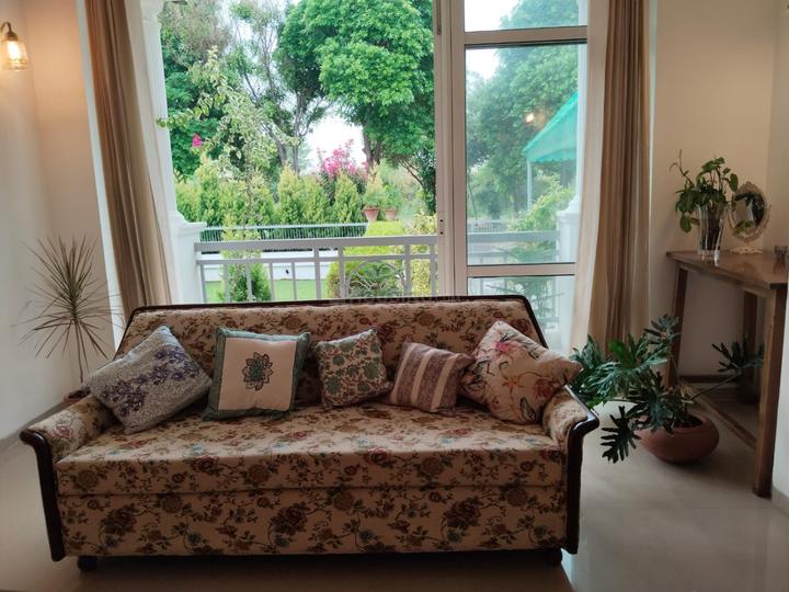 DLF Hyde Park Main Image 1