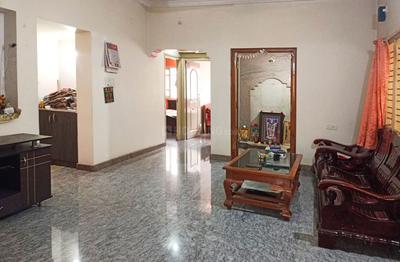 Hall Image of 1400 Sq.ft 3 BHK Apartment / Flat for rent in Block 6 Bengaluru for Rs. 40000