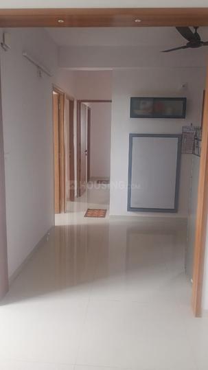 Nana Chiloda Main Image 1