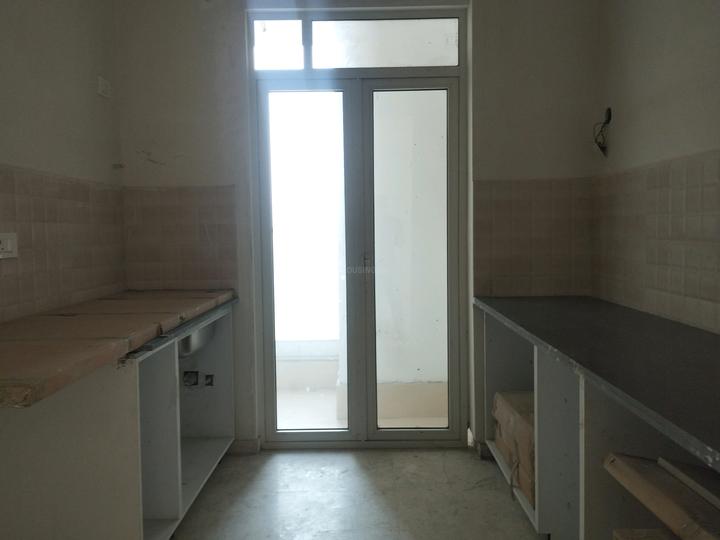 Crest Oaks Main Image 1