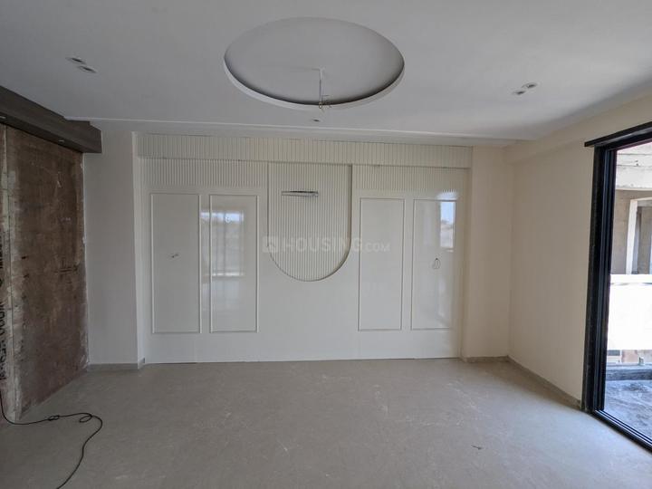 Amrapali Zodiac Main Image 1