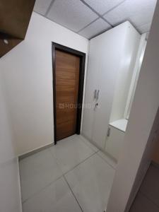 Bathroom Image of 903 Sq.ft 2 BHK Apartment / Flat for rent in Gillco Palms, Sector 115 Mohali for Rs. 25000