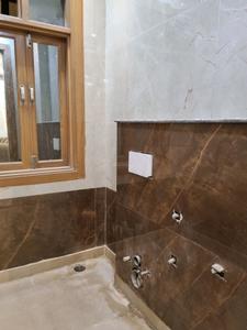 Common Bathroom Image of 700 Sq.ft 2 BHK Apartment / Flat for sale in Dwarka Mor New Delhi for Rs. 5700000