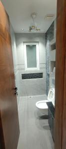 Bathroom Image of 900 Sq.ft 2 BHK Independent House for rent in Subhash Nagar New Delhi for Rs. 39500