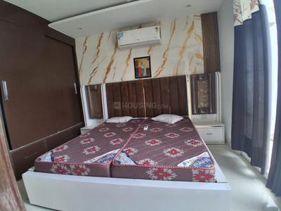 Bedroom Image of 1000 Sq.ft 3 BHK Apartment / Flat for sale in Peer Muchalla Zirakpur for Rs. 5800000