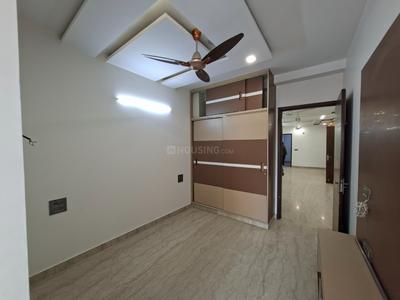 Bedroom Image of 900 Sq.ft 2 BHK Builder Floor for rent in Subhash Nagar New Delhi for Rs. 36000