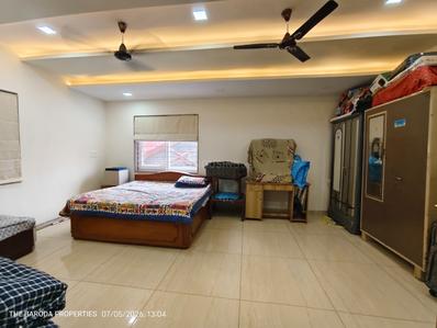 Bedroom Image of 2500 Sq.ft 5 BHK Apartment / Flat for sale in Darshanam Club Life, Undera Vadodara for Rs. 25000000
