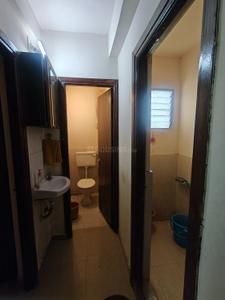 Bathroom Image of 646 Sq.ft 1 BHK Apartment / Flat for rent in Applewoods Satyesh Residency, Shela Ahmedabad for Rs. 19000