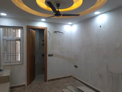 Bedroom Image of 1450 Sq.ft 4 BHK Builder Floor for sale in Deenpur New Delhi for Rs. 11000000