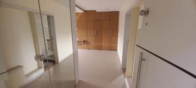 Bathroom Image of 1700 Sq.ft 3 BHK Apartment / Flat for sale in Andheri West Mumbai for Rs. 56000000