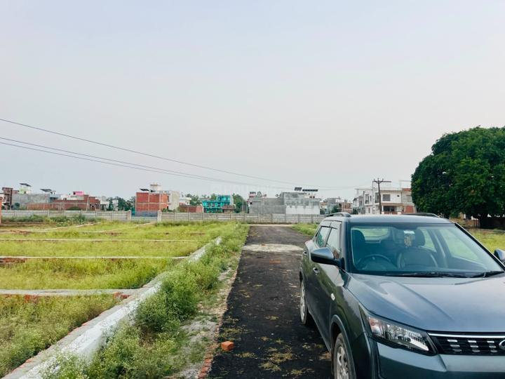 Sarojini Nagar Main Image 1
