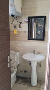 Bathroom Image of 440 Sq.ft 1 RK Studio for rent in Supertech Eco Suites, Sector 137 Noida for Rs. 20000