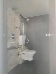 Common Bathroom Image of 721 Sq.ft 1 BHK Apartment / Flat for sale in Mansarovar Pearl Gardens, Vasai West Vasai for Rs. 4850100