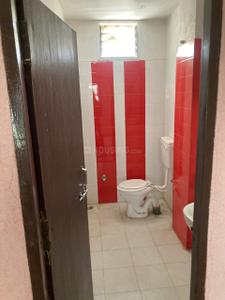 Bathroom Image of 850 Sq.ft 2 BHK Apartment / Flat for rent in Lalghati Bhopal for Rs. 13500