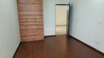 Bedroom Image of 1900 Sq.ft 3 BHK Apartment / Flat for rent in Orris Greenopolis, Sector 89 Gurgaon for Rs. 33000