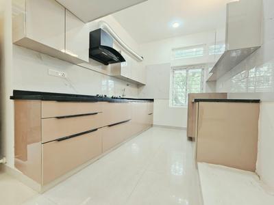 Kitchen Image of 1900 Sq.ft 3 BHK Builder Floor for rent in Kasturi Nagar Bengaluru for Rs. 77000