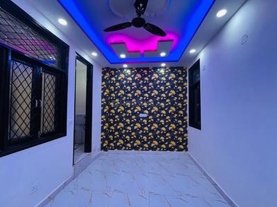 Bedroom Image of 650 Sq.ft 2 BHK Builder Floor for rent in Govindpuri New Delhi for Rs. 16000