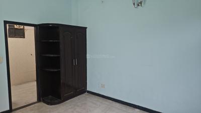 Bedroom Image of 3000 Sq.ft 3 BHK Builder Floor for rent in Sector 45 Noida for Rs. 50000
