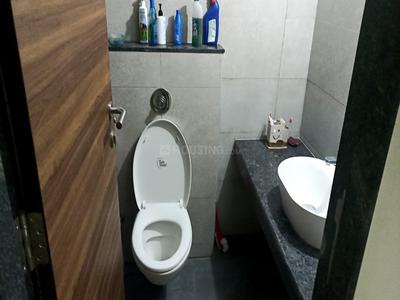 Bathroom Image of 1090 Sq.ft 2 BHK Apartment / Flat for rent in K Raheja Vistas Premiere, Mohammed Wadi Pune for Rs. 38000